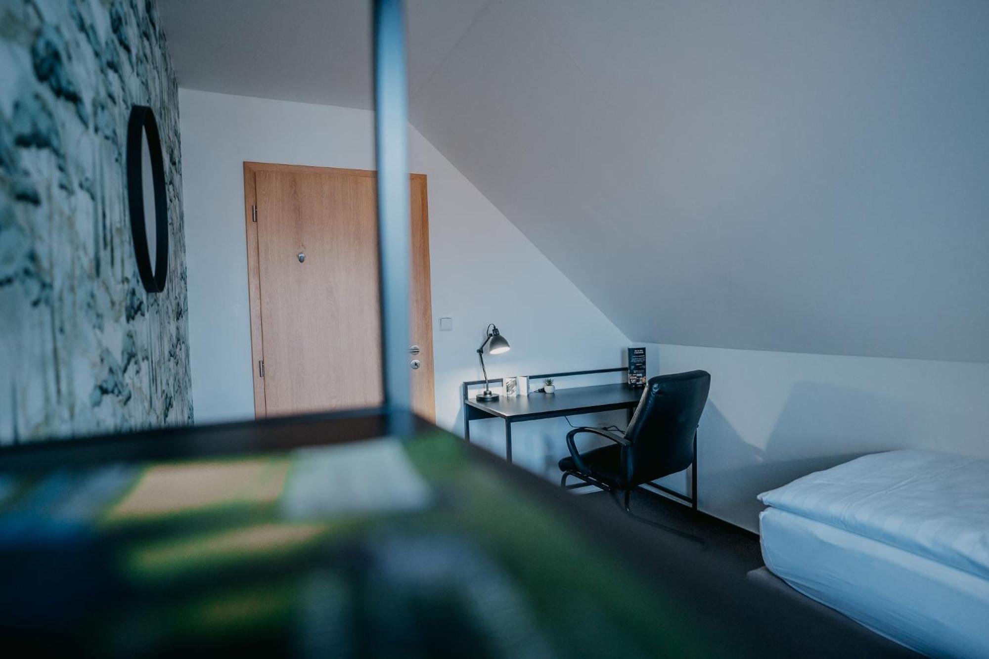 House Hotel ฮราเดตสคราโลเว ภายนอก รูปภาพ